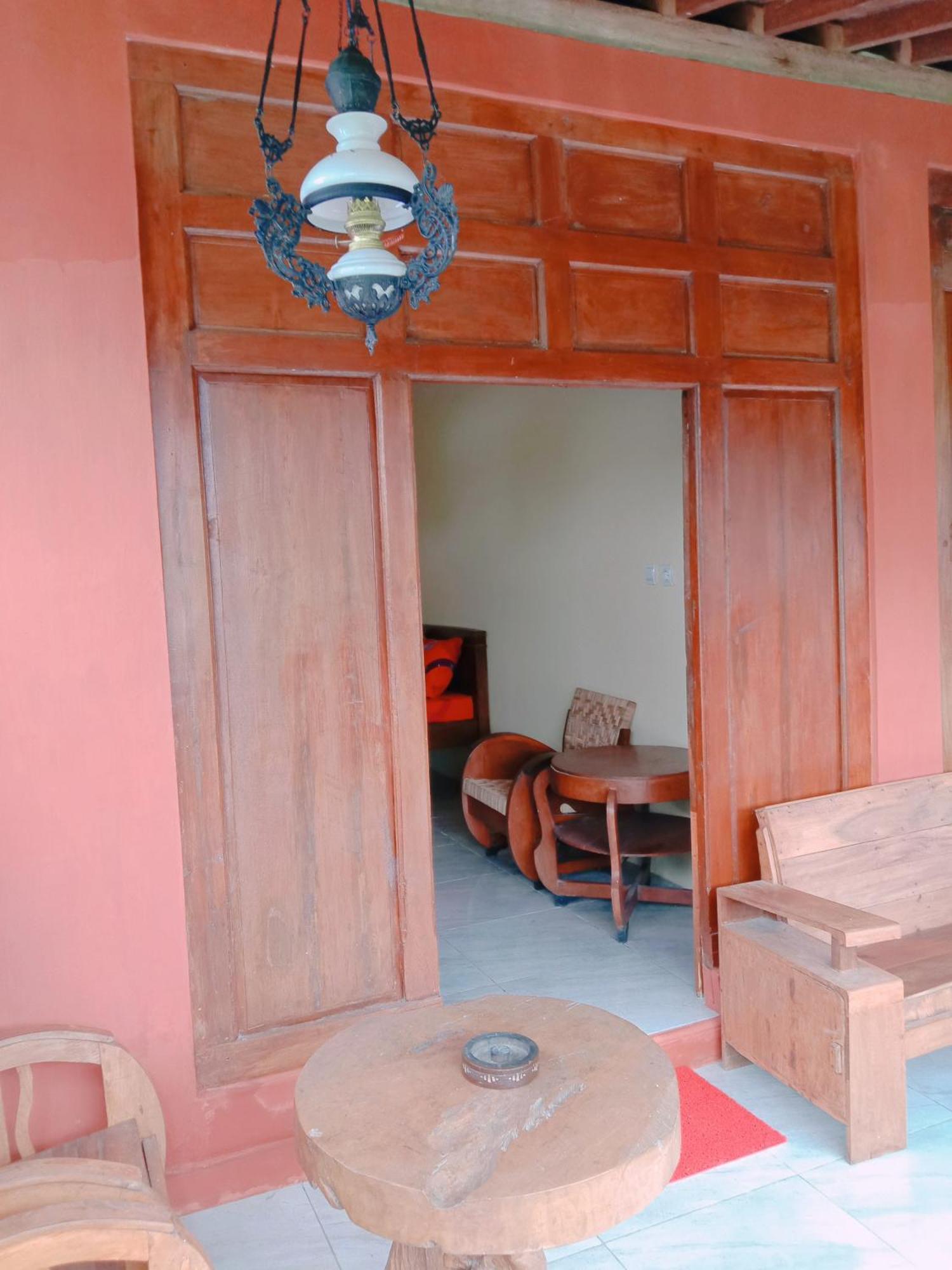 Rumah Ukhi Guest House Cebongan Экстерьер фото