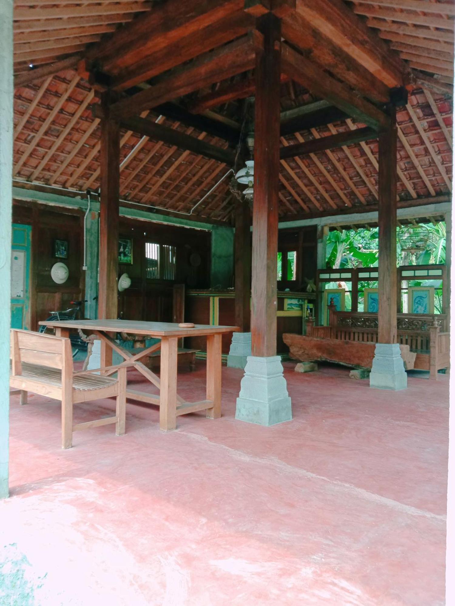 Rumah Ukhi Guest House Cebongan Экстерьер фото