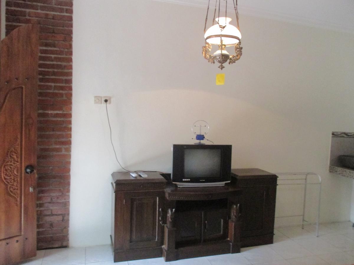 Rumah Ukhi Guest House Cebongan Экстерьер фото